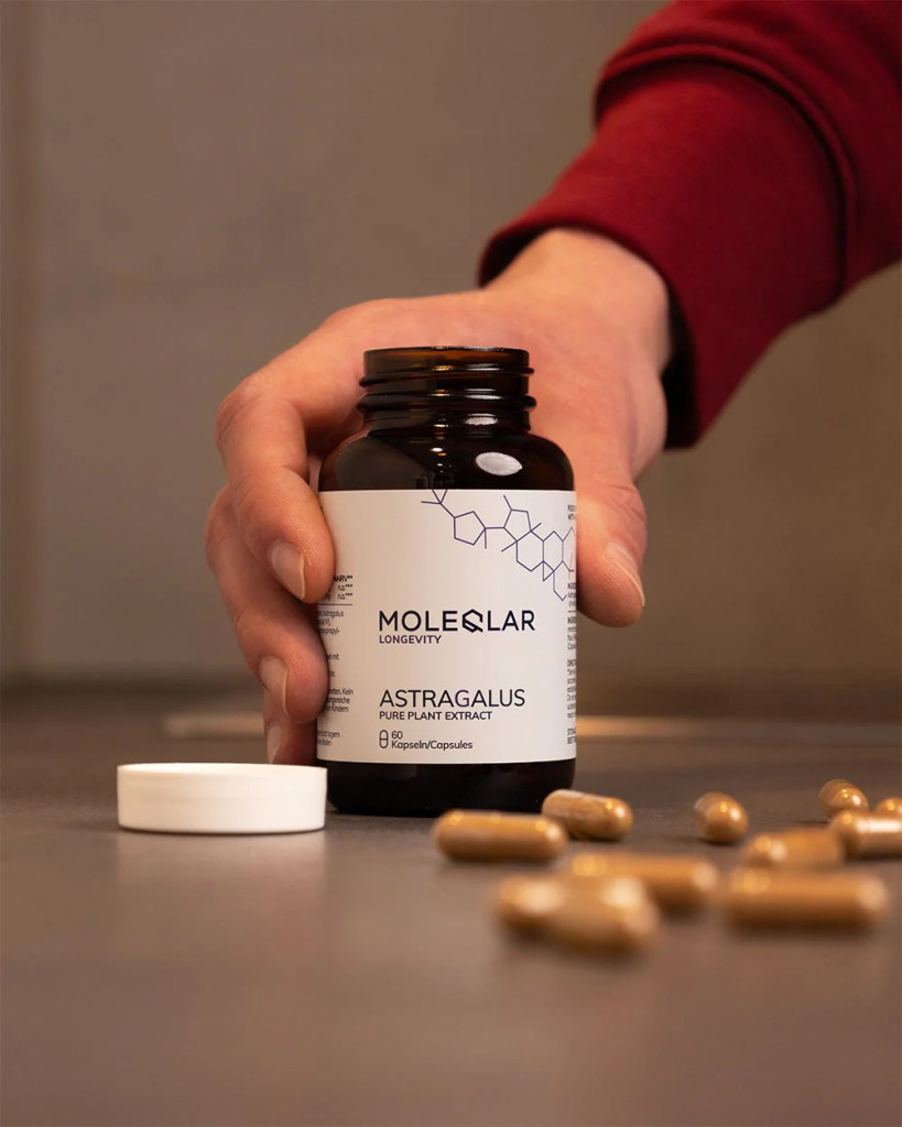 Astragalus, MoleQlar